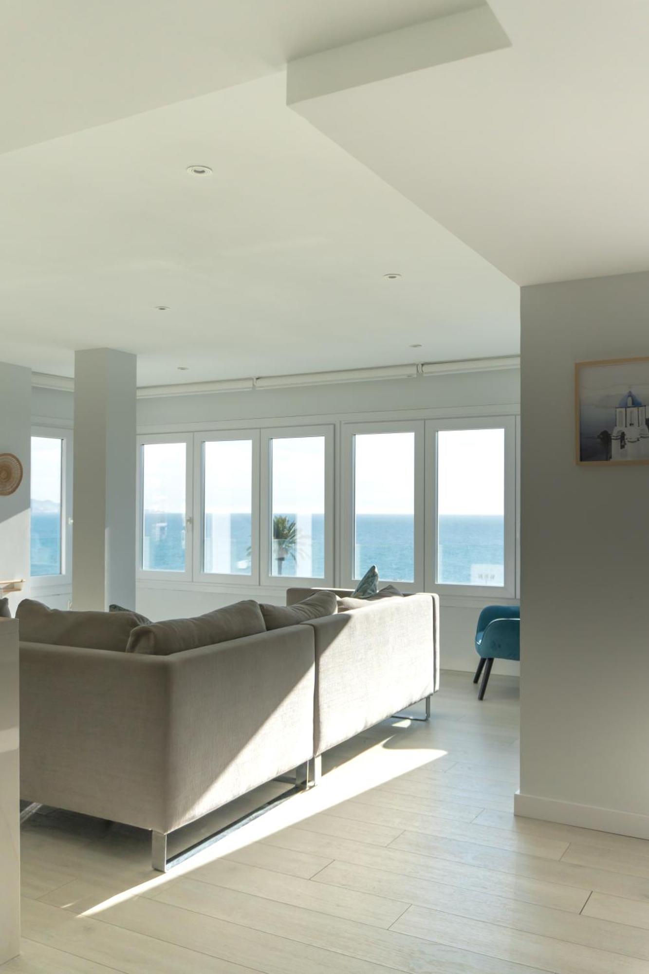 A&C Vistas Al Mar Luxury Apartment Torre Del Mar Bagian luar foto