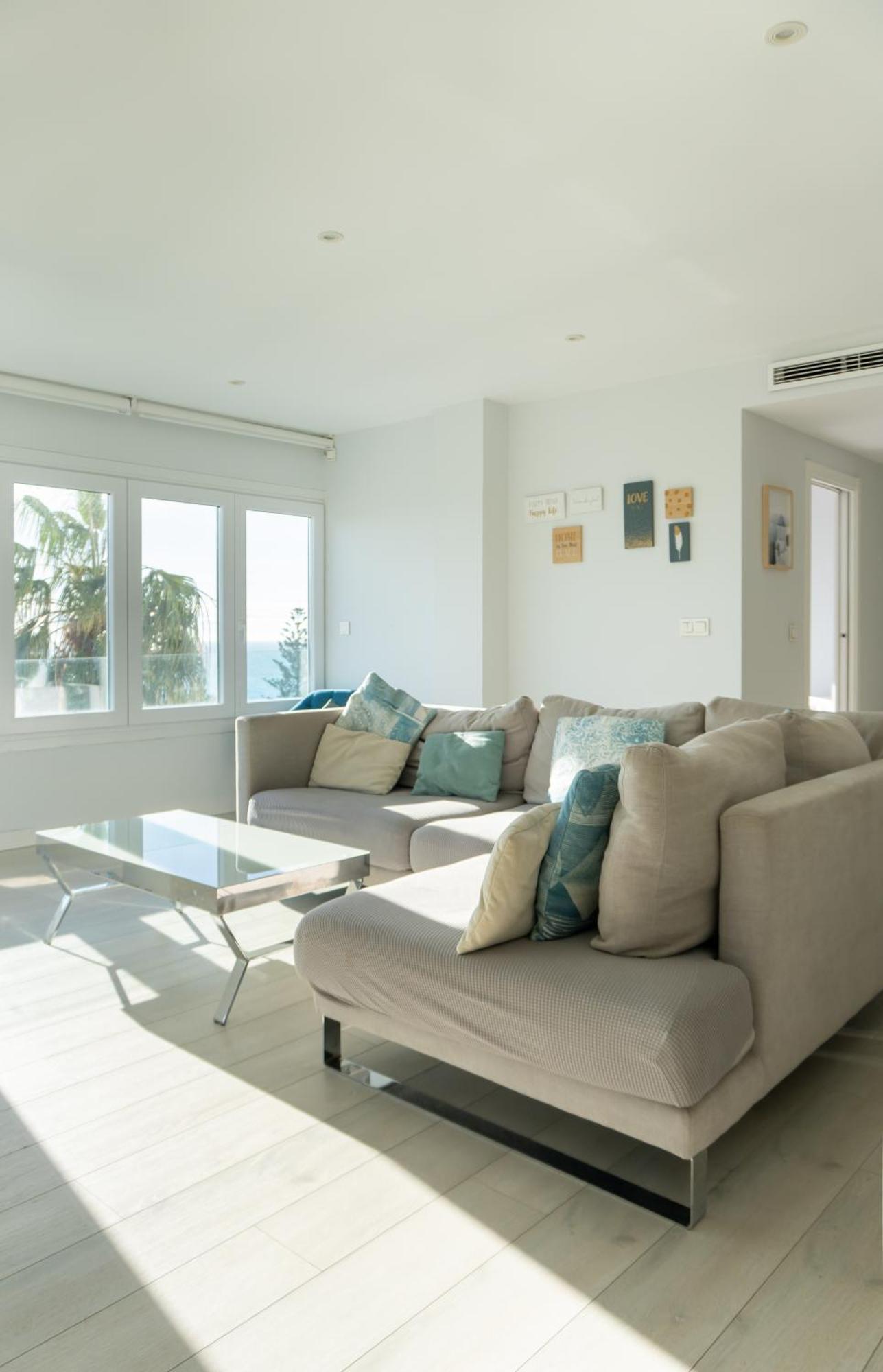 A&C Vistas Al Mar Luxury Apartment Torre Del Mar Bagian luar foto